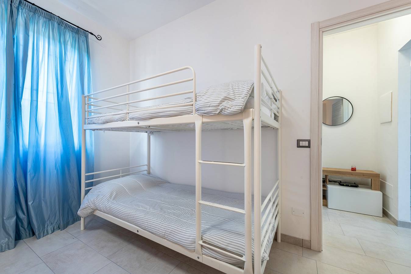 Appartement "Al Porto Balkon Dicht bij het Meer" met Wi-Fi, foto 11