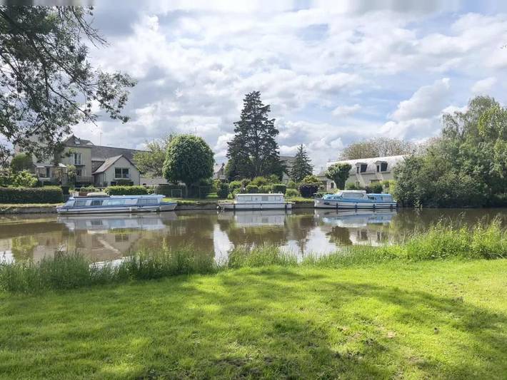 Camping pour 5 personnes, avec terrasse et vue