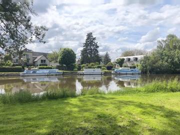 Gîte pour 5 personnes, avec vue et terrasse à Le Lion-d'Angers