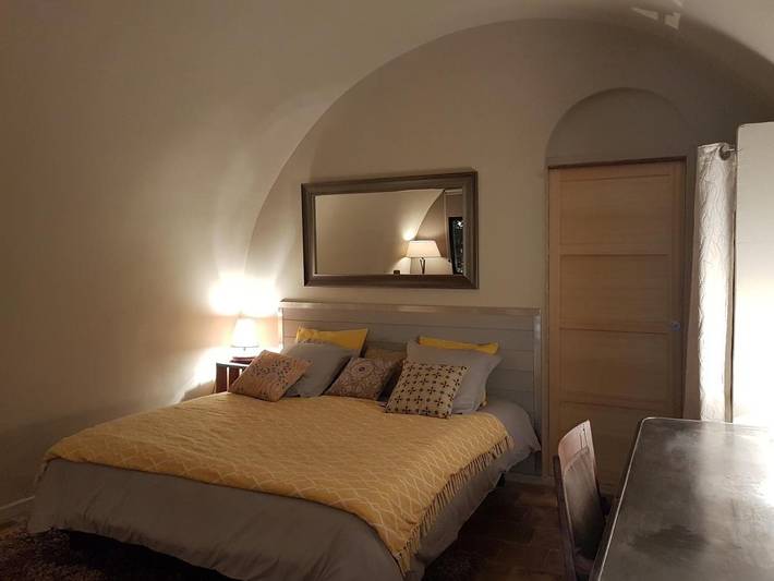 Appartement de vacances pour 4 personnes, avec Terrasse et Jardin ainsi que Piscine et Vue à Auriol