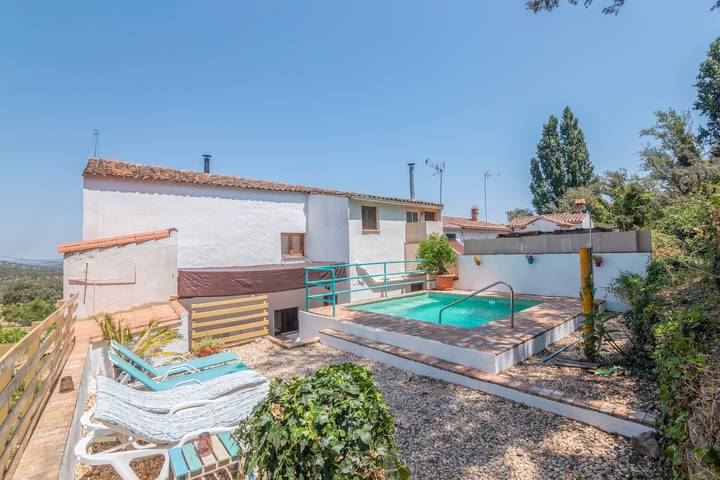Apartamento para 6 personas, con jardín en Almonaster la Real