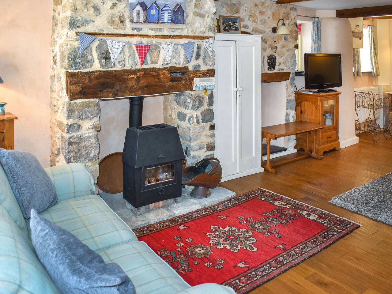 Primrose Cottage in Seaton, Devon