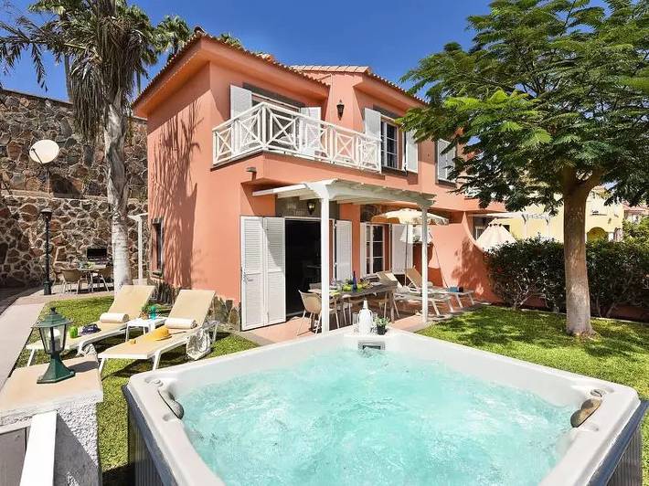 Villa voor 4 personen, met zwembad en tuin in Playa del Inglés