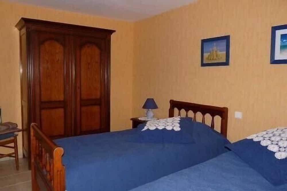 Appartement entier, Logement de 45m2; en rez de jardin dans villa à Brem sur Mer in Brem-sur-Mer, Vallée de la Loire