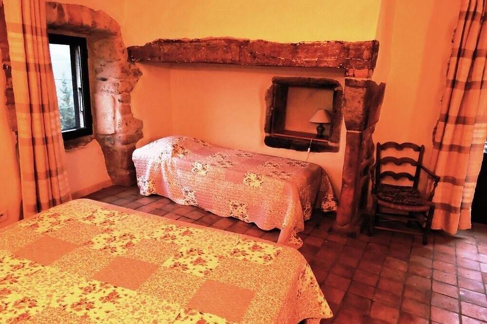 Gîte 5 à 10 pers au cœur du Parc National des Monts d'Ardèche. Moyenne montagne. in Pourchères, Parc naturel régional des Monts d'Ardèche