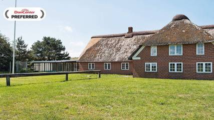 Ferienhaus für 26 Personen, mit Sauna und Terrasse sowie Whirlpool und Pool auf Rømø