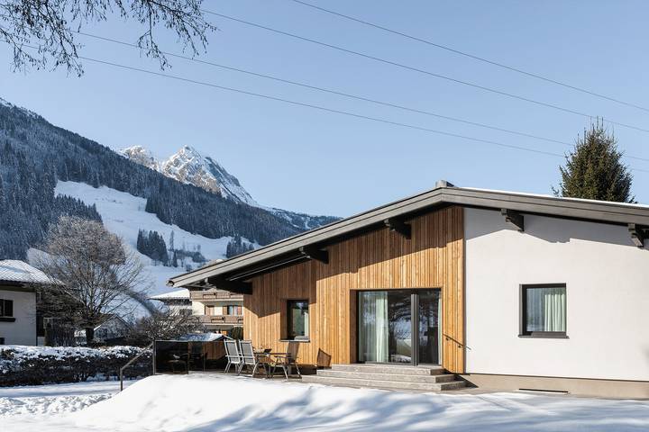 Dorfchalet, 3-Schlafzimmer Garten & Sauna in Hohe Tauern, Dorfgastein