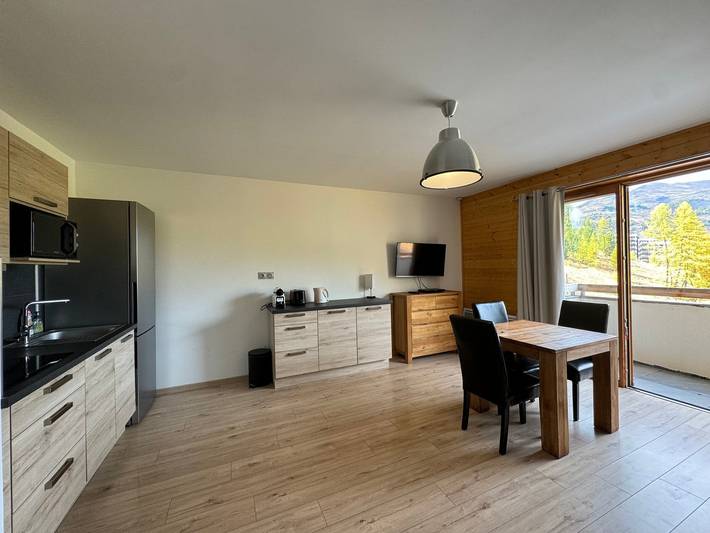 Chalet pour 3 personnes, avec Balcon et Piscine à Vars