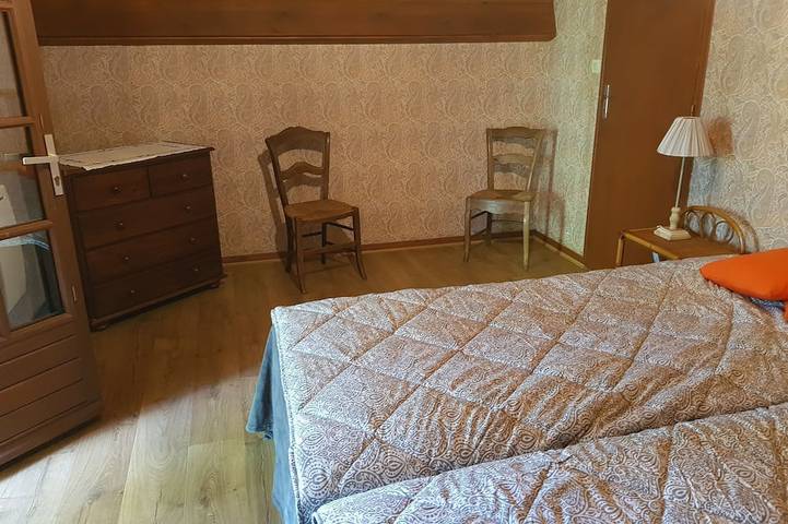 Location de vacances pour 10 personnes, avec jardin et balcon, animaux acceptés à Saint-Vivien-de-Médoc - 4