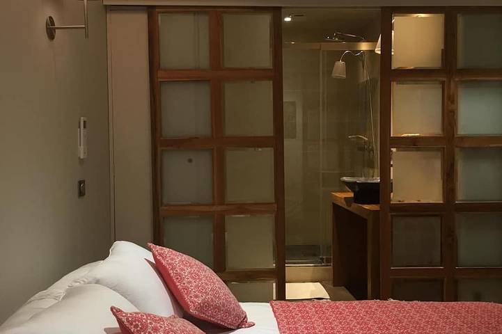 Apartamento entero, Apartamento de lujo en Lourmarin ubicación central de Air Con in Lourmarin, Parque natural regional del Luberon