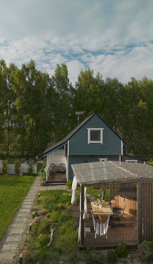 Ferienhaus für 5 Personen, mit Whirlpool und Terrasse sowie Garten und Pool