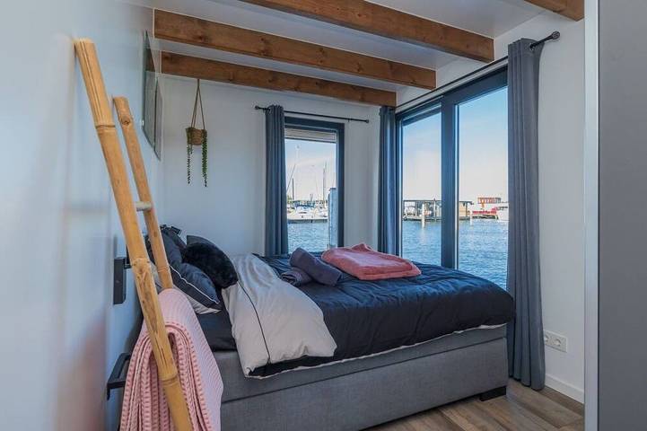Surla Hausboot Levante Amsterdam 6 Pers. in Amsterdam Zuid, Nordholland