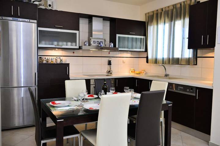 Location de vacances pour 6 personnes, avec jardin et vue dans Keratokambos - 4