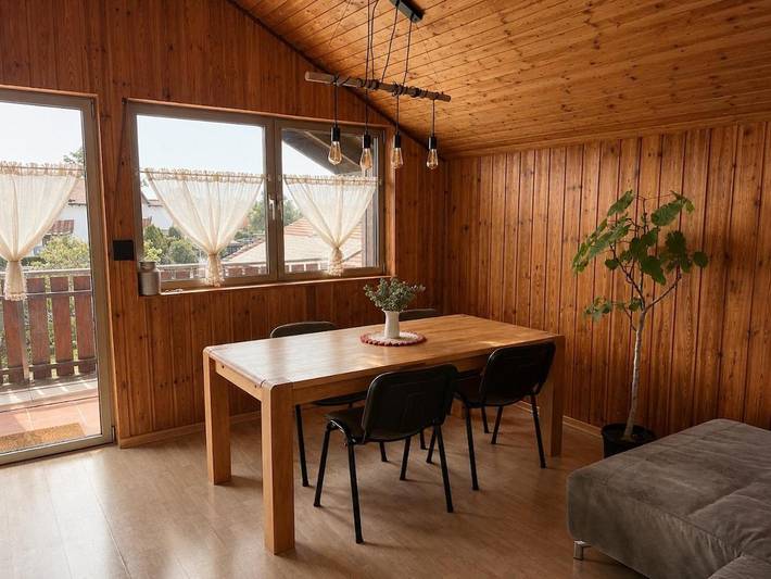 Ferienwohnung für 6 Personen, mit Balkon und Terrasse sowie Ausblick in Vogt