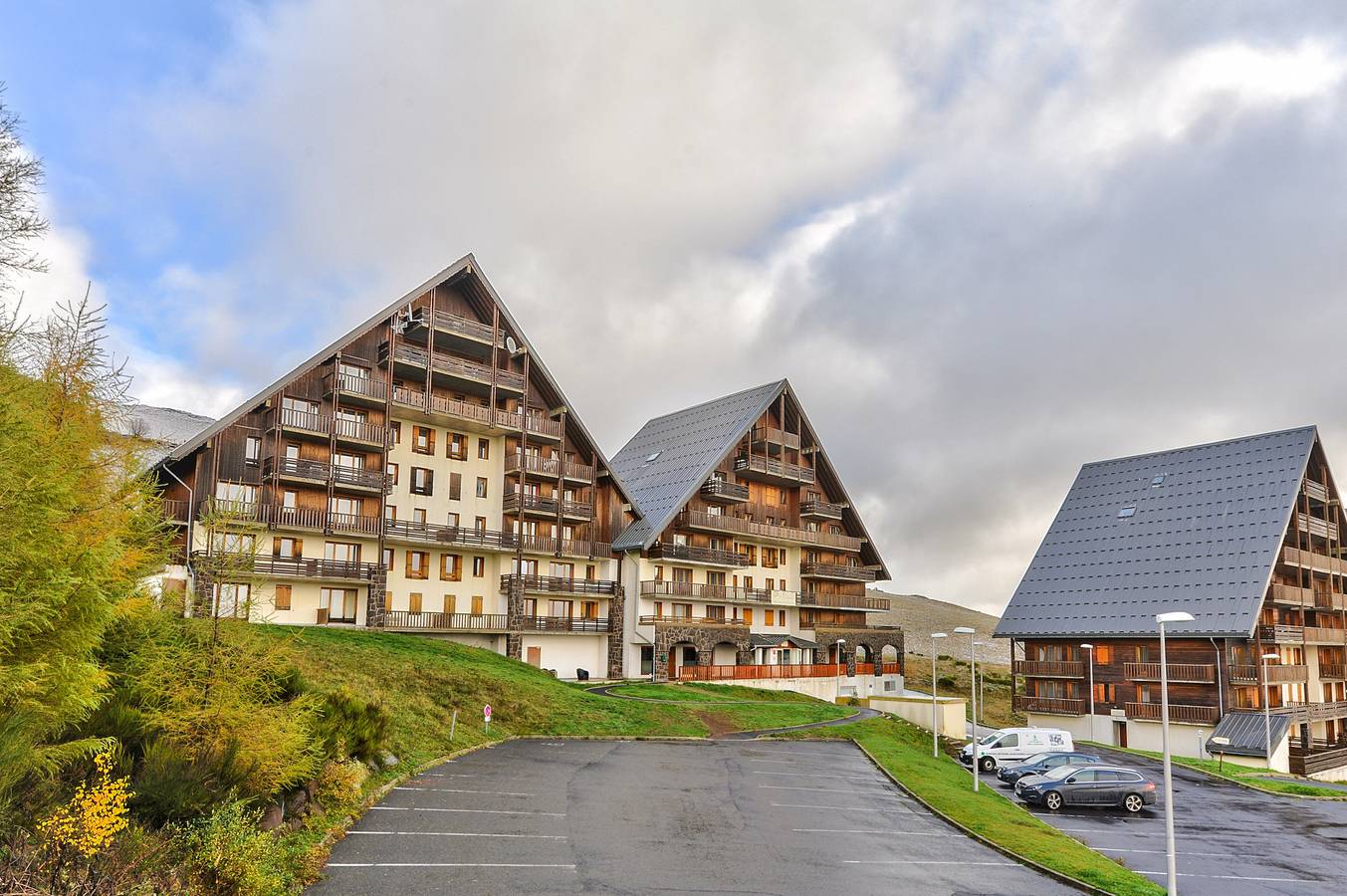 Entire apartment, Appa 6161B Lmds in Super Besse, Besse-et-Saint-Anastaise