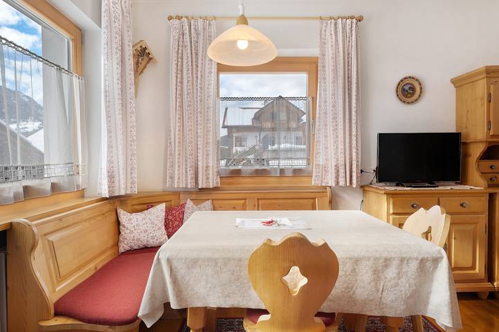 Gîte pour 6 personnes, avec balcon à St. Ulrich in Gröden - 3