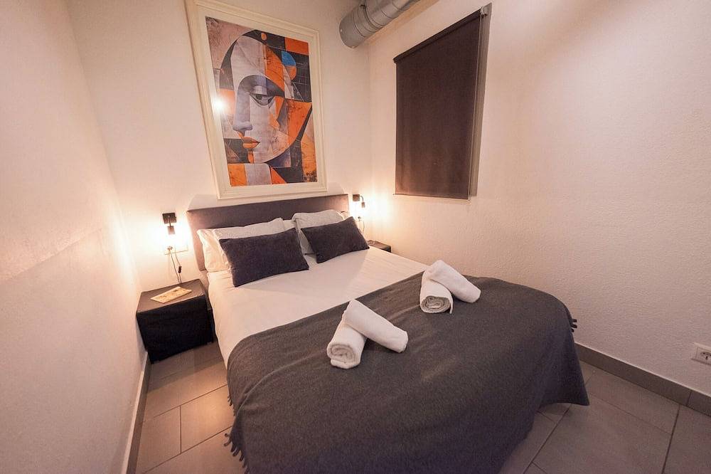Appartamento intero, Centric 2 bedroom apartment in Gracia. in Barcelona Centre, Barcellona