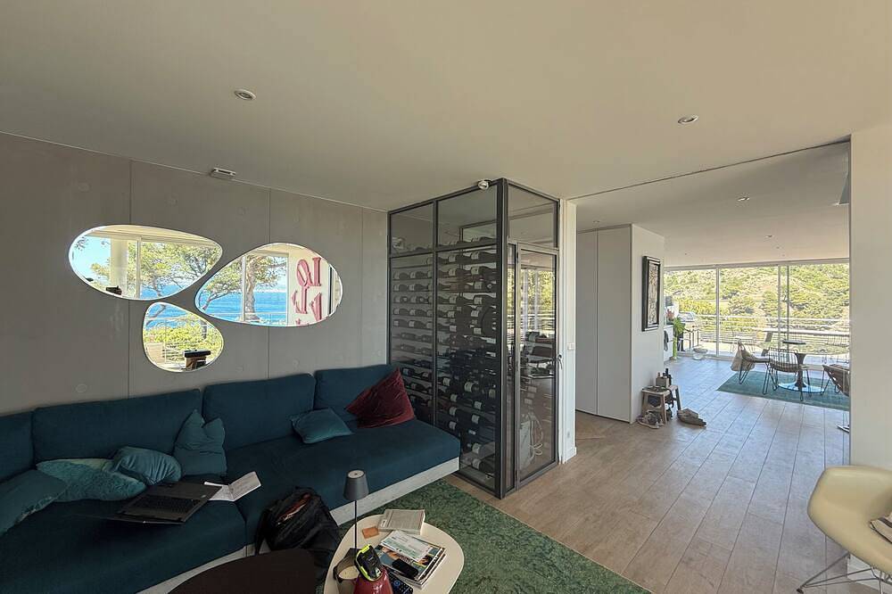 Exclusive bedrooms villa - \"les pieds dans l'eau @ Petit Méjean calanque\" in Ensuès-la-Redonne, Mediterranean Coast (France)