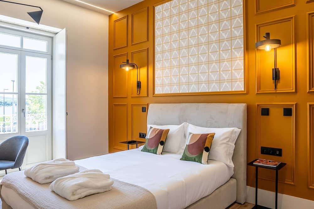 Entire apartment, Gigantones Guesthouse -Historic Center River View! in Viana do Castelo, Viana do Castelo District