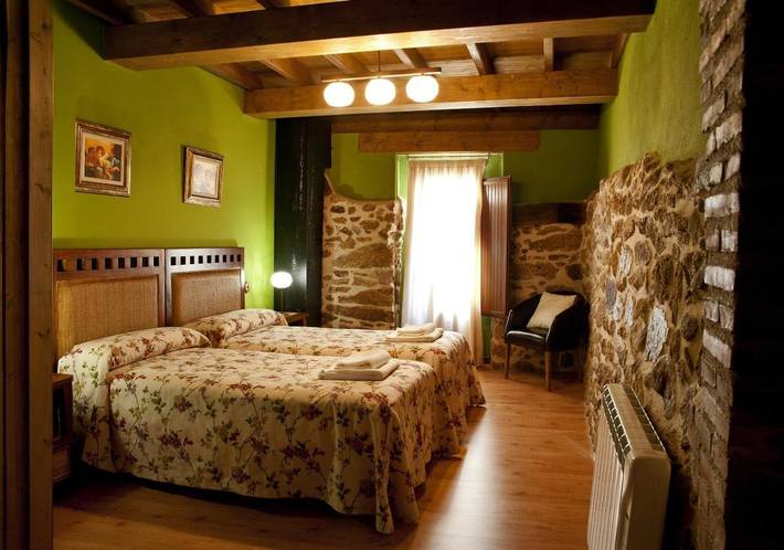 Casa rural para 5 personas, con Balcón y Terraza además de Piscina y Vistas en Valle del Ambroz