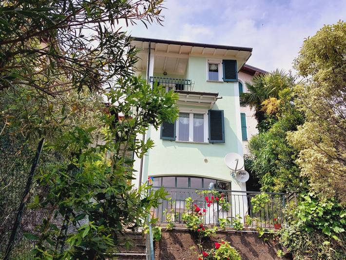 Ferienhaus für 3 Personen, mit Balkon und Terrasse sowie Garten und Seeblick in Colico - 2