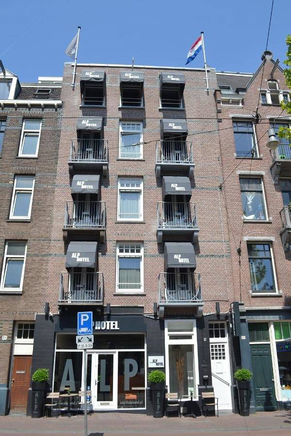 Alp Hotel in Amsterdam Oud-West, Nederlandse kust