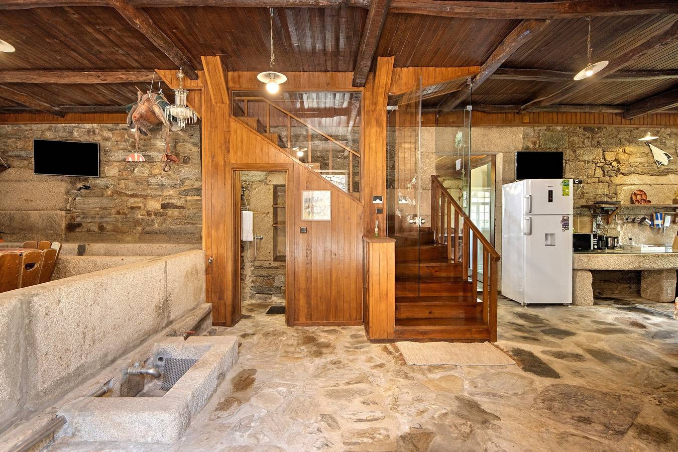 Maison de vacances 'Casa Do Riacho - Douro' avec vue sur la montagne, terrasse privée et Wi-Fi in Fontelo, Vallée du Douro