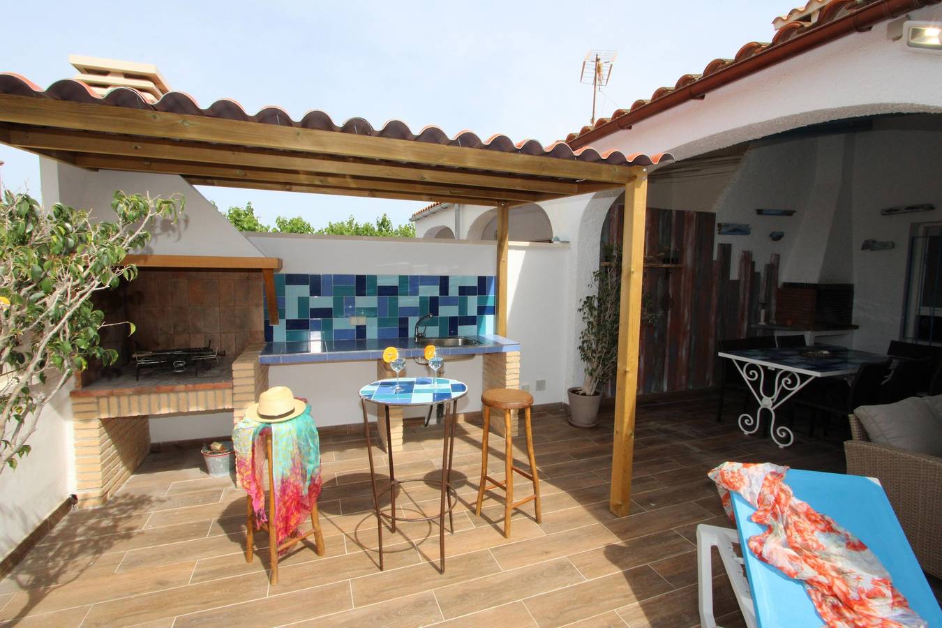 Casa Marinera, Ideal fuer Ihren Urlaub am Meer, Witi gratis, optionale Klimaanlage, Privatpool, Hunde erlaubt, Hundestrand in Platja de Riumar (Deltebre), Riumar