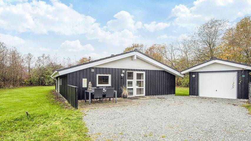 Ferienhaus für 7 Personen, mit Terrasse und Sauna sowie Whirlpool in Jegum