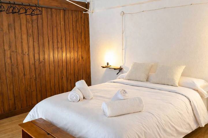 Ganze Wohnung, El Pajar - Apartment on the Olive Oil Greenway in Luque, Sierras Subbéticas