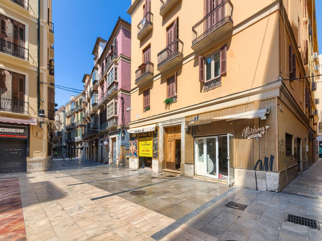 Entire vacation apartment, Holidays2Malaga Lazcano High Wifi and brightly in Malaga Centro Historico, Malaga