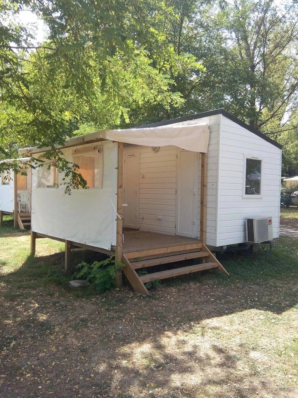 Camping 4 étoiles - Piscine  - ccbeece in Foix, Ariège