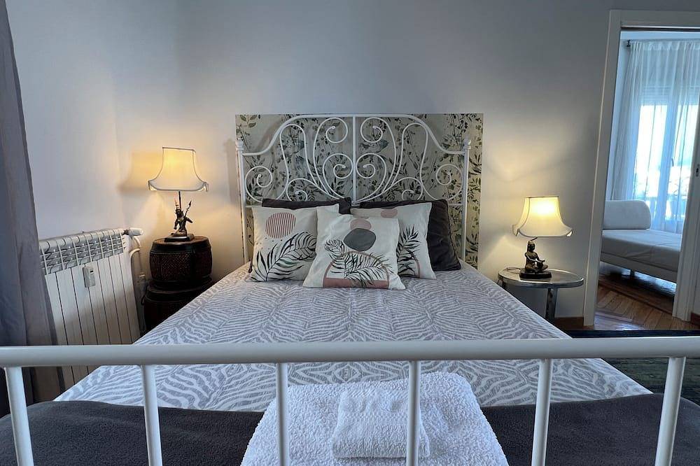 Entire apartment, Penthouse with terraces in Gran Via in Centro (Madrid), Madrid