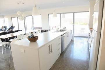 Holiday Home for 10 People in Port Elliot, South Australia, Photo 2
