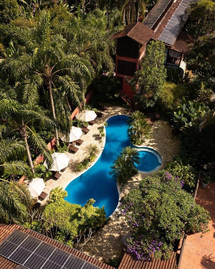 Casas e apartamentos de temporada para 3 pessoas, com piscina e jardim e ainda piscina infantil, com animais de estimação em São Sebastião (Brasil)