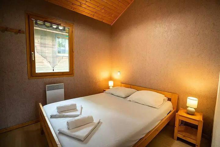 Chalet pour 6 personnes, avec Terrasse dans Bauges - 3