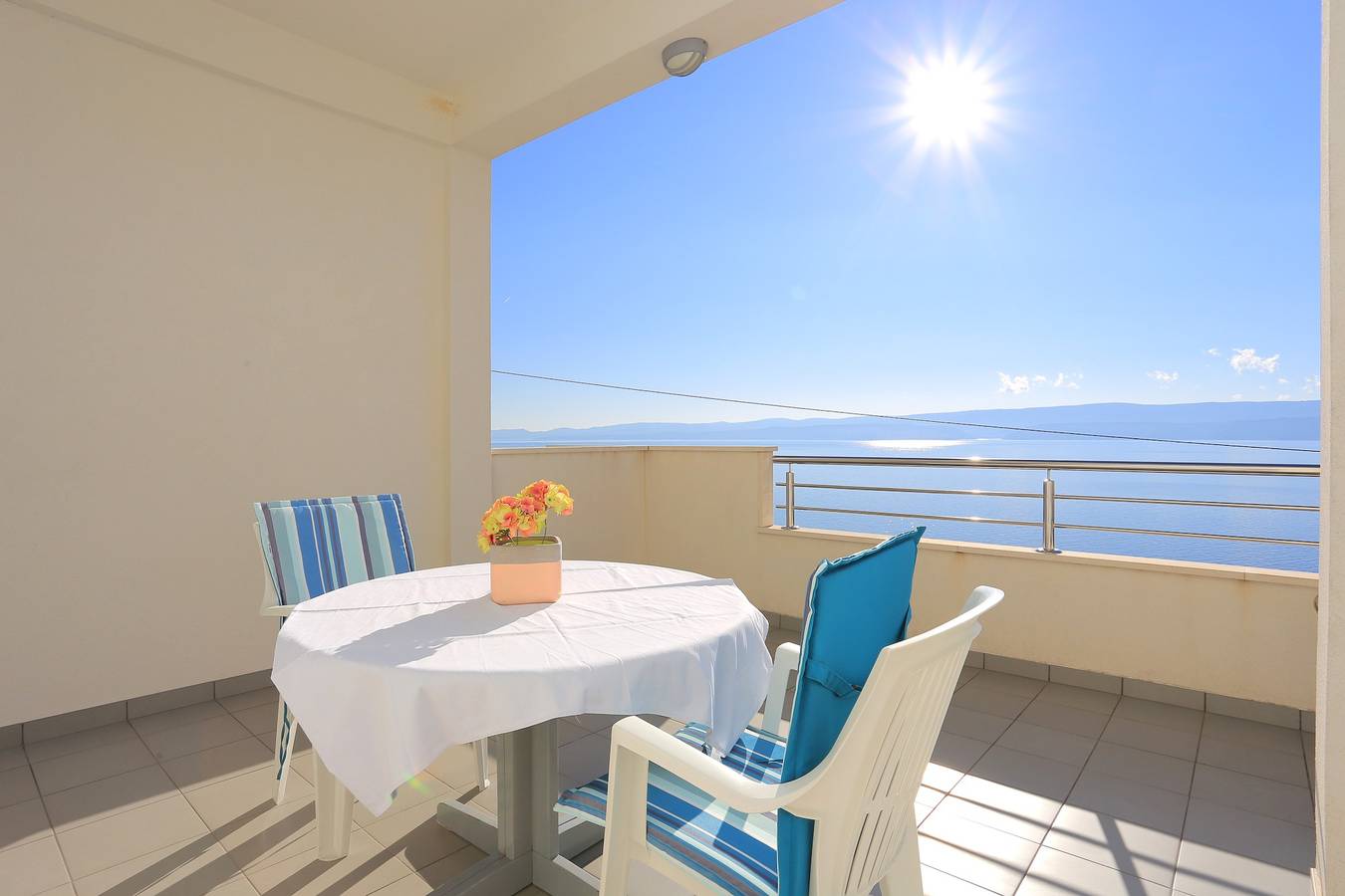 Ganze Wohnung, Studio Appartement mit Terrasse und Meerblick Stanici, Omis As-2764-a in Stanici, Omis-Riviera