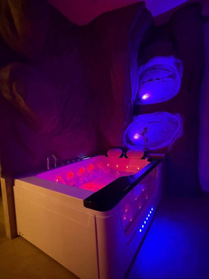 Appartement de vacances pour 2 personnes, avec sauna ainsi que terrasse et jacuzzi