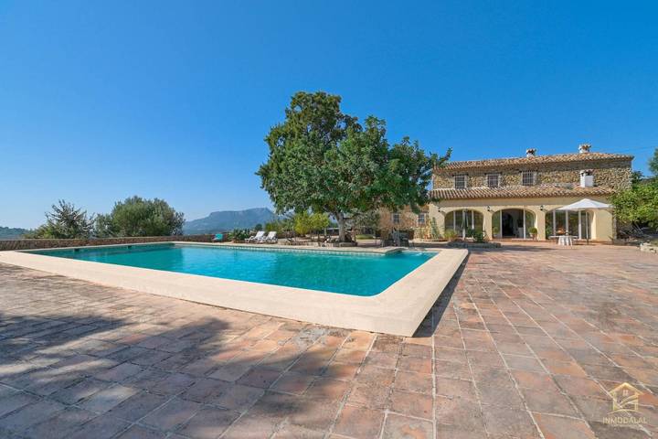 Villa pour 6 personnes, avec jardin - 1