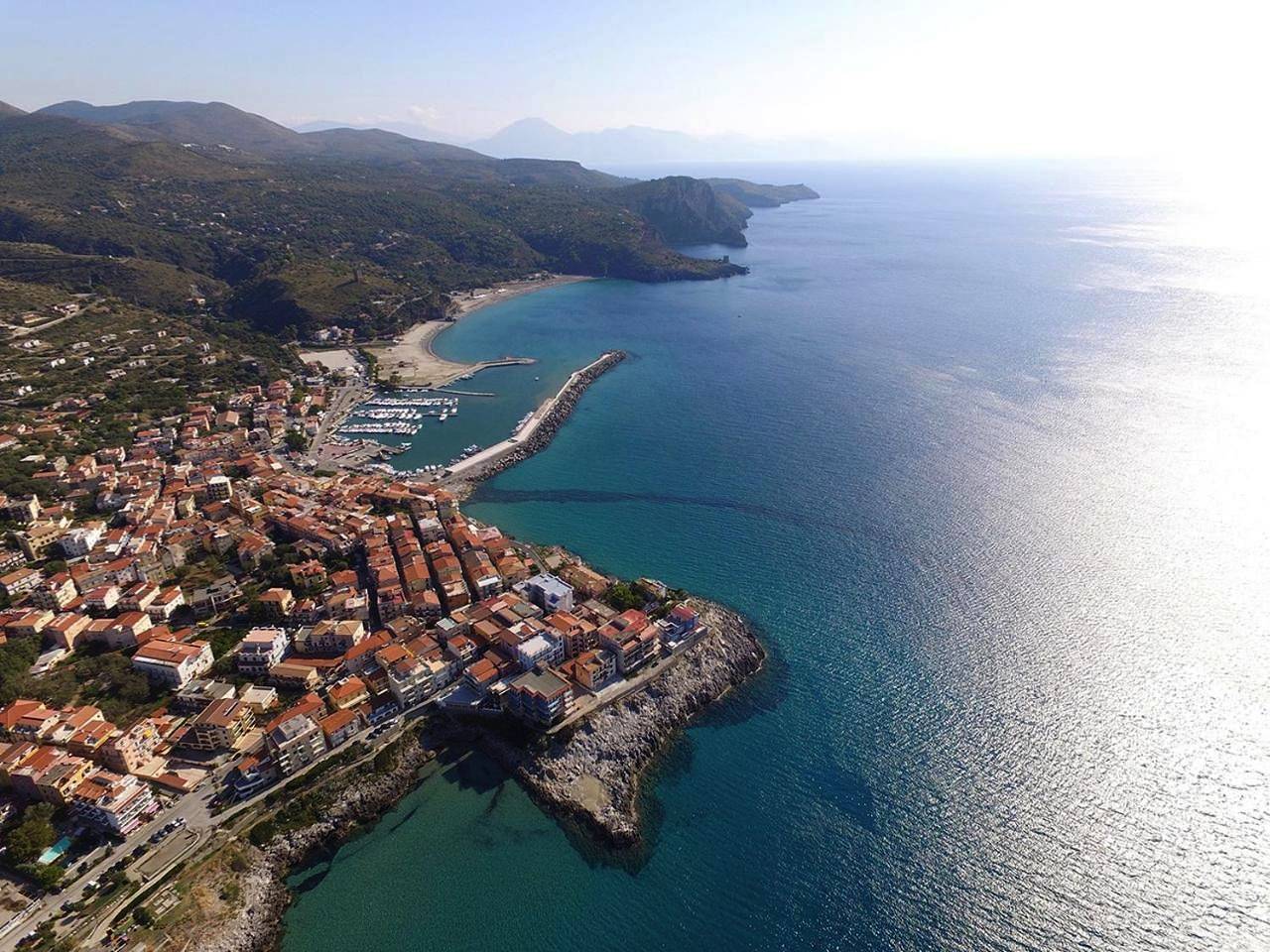 Cala Blanca Villaggio Alberghiero in Spiaggia Marine delle Barche, Camerota