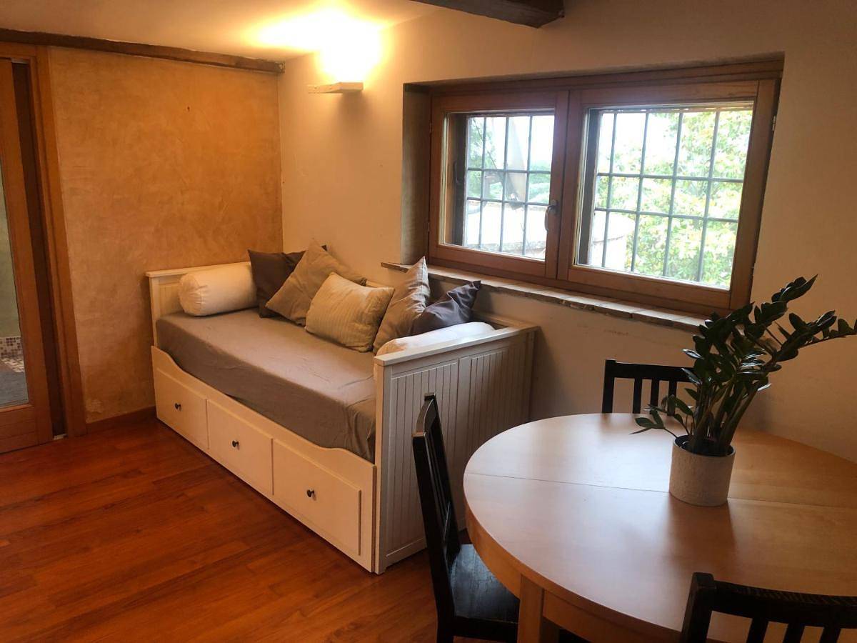 Appartamento intero, Apartment in Sacrofano, Provincia di Roma