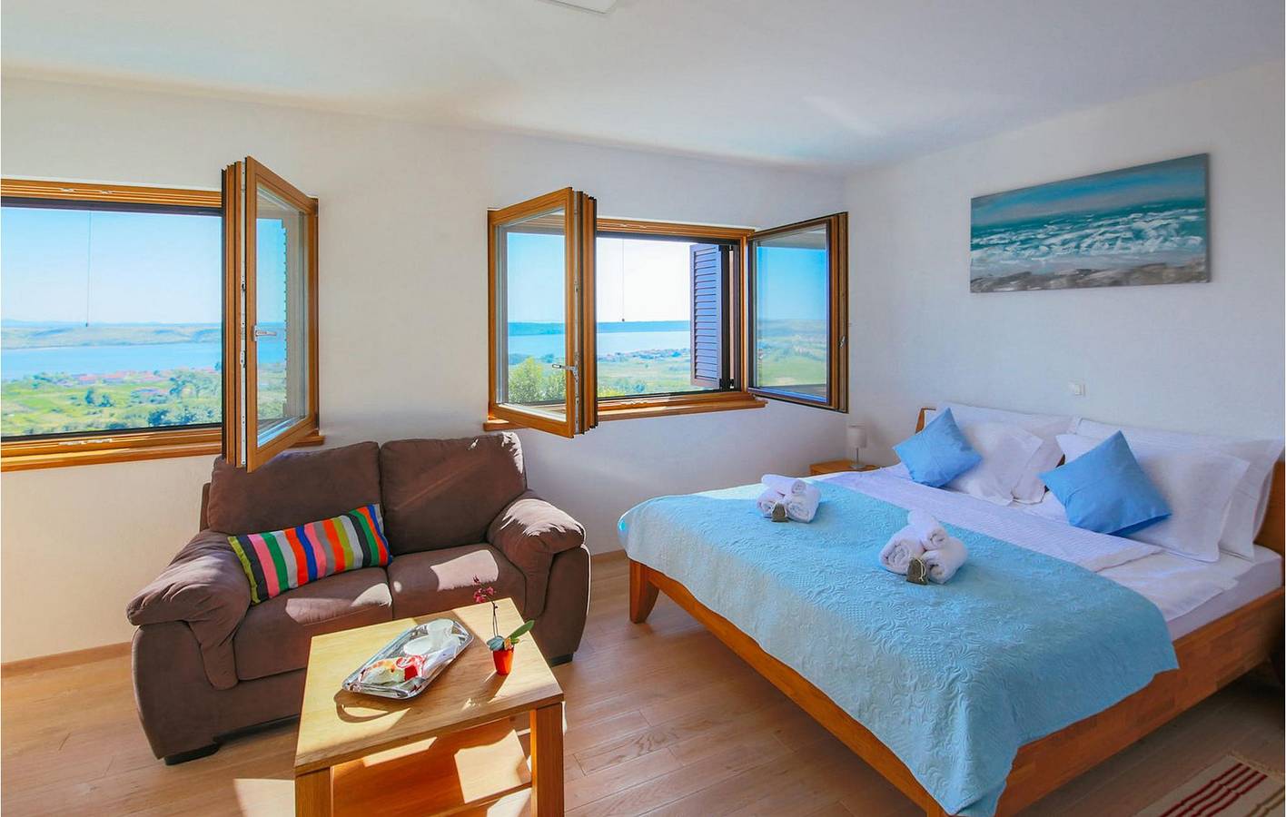 Ferienhaus für 13 Personen mit Pool in Ljubac, Zadar
