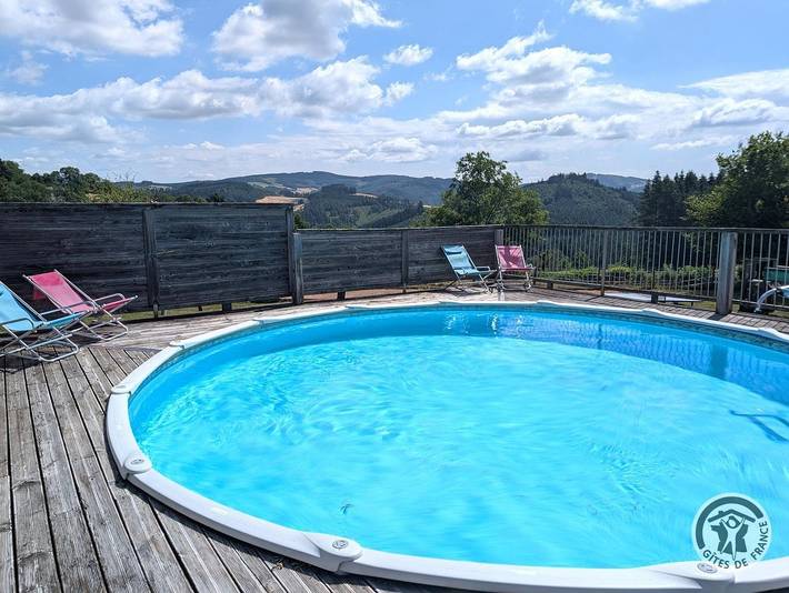 Gîte pour 9 personnes, avec jardin et piscine dans Rhône - 3