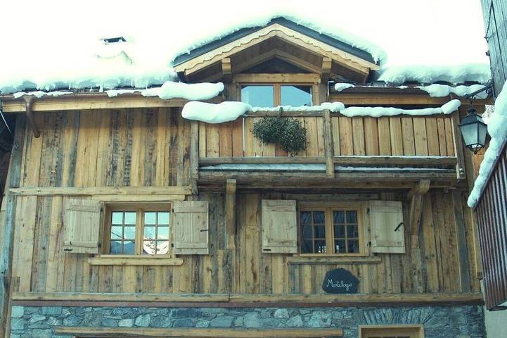 Chalet pour 8 personnes, avec Balcon ainsi que Jacuzzi et Terrasse