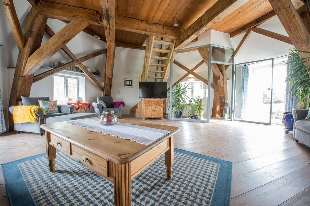 Genießen Sie Ihre Ferien in der historischen, romantischen Windmühle Catharina in Oldenswort, Eiderstedt