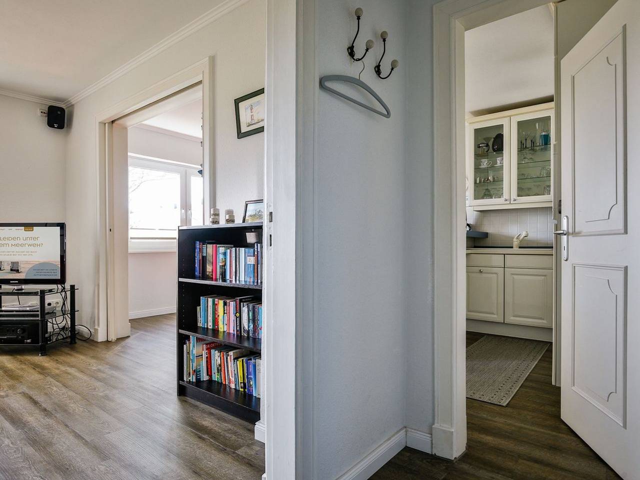 Ganze Ferienwohnung, Sylter Sonne - Helle zwei Zimmer Wohnung mit Balkon in ruhiger Lage von Hörnum. in Hörnum, Sylt