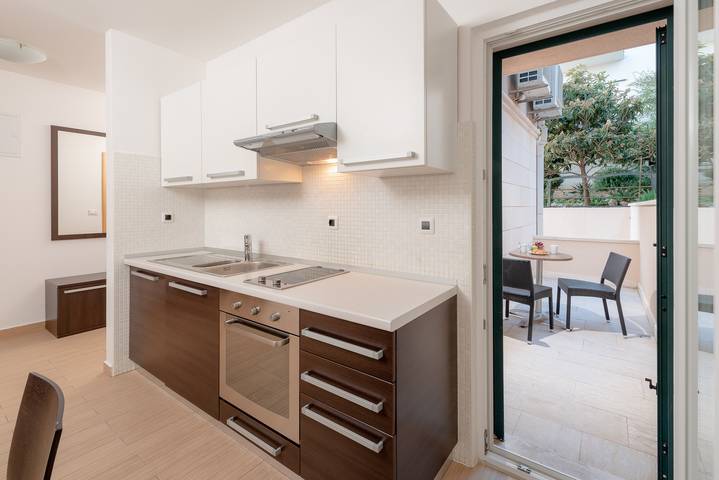 Ferienwohnung für 2 Personen, mit Balkon/Terrasse in Tucepi