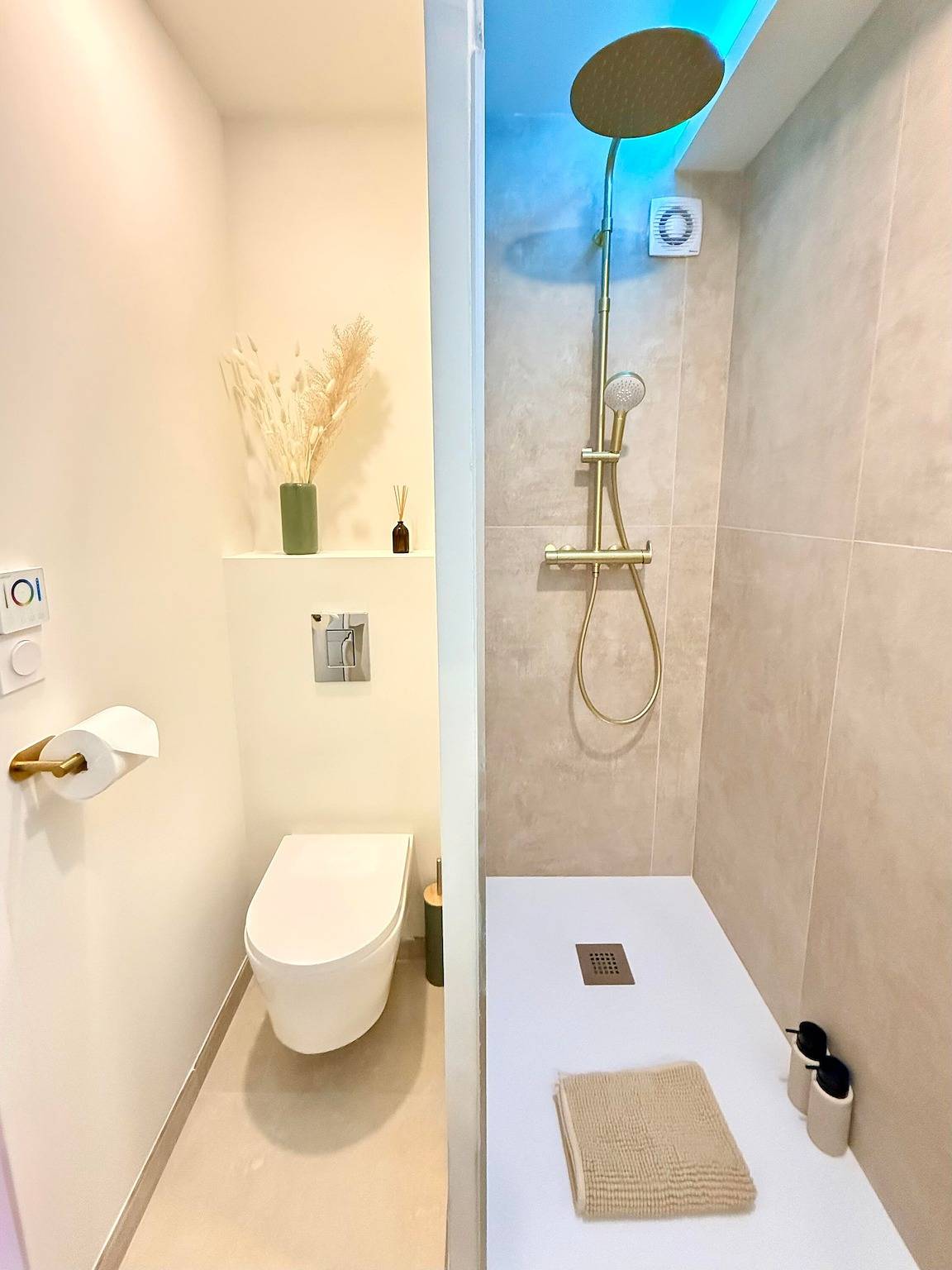 Estudio entero, Apartamento 'Kj Homes' con vistas a la montaña, balcón y Wi-Fi in Villard-de-Lans, Parc naturel régional du Vercors