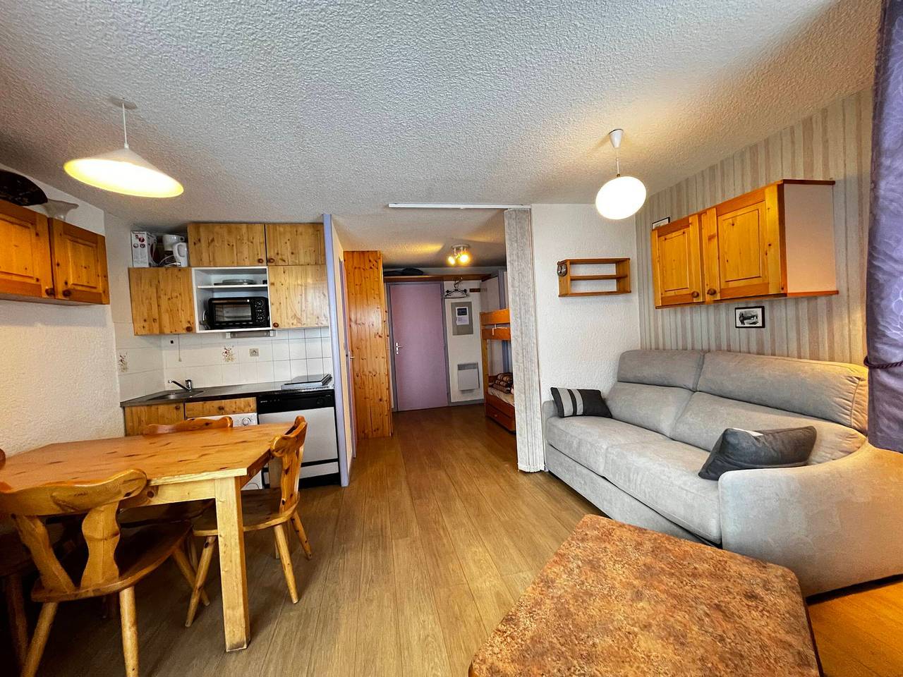 Estudio entero, Apartamento 4 personas al pie de las pistas en Val Cenis Lanslevillard in Lanslevillard, Región de Saint-Jean-de-Maurienne