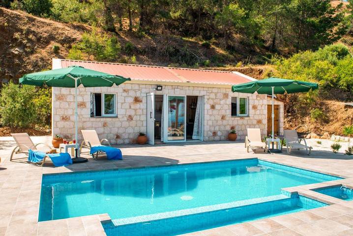 Location de vacances pour 4 personnes, avec vue sur l’océan ainsi que jardin et bassin pour enfant à Chypre - 3